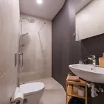 아파트 Cozy Spacious Loft! Great For Longer Stays!