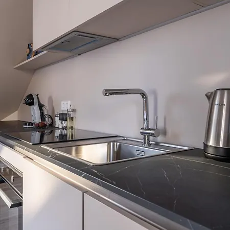 Cozy Spacious Loft! Great For Longer Stays! Apartment