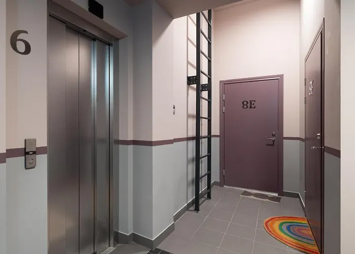 Cozy Spacious Loft! Great For Longer Stays! Διαμέρισμα