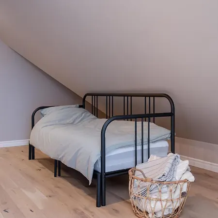 Cozy Spacious Loft! Great For Longer Stays!