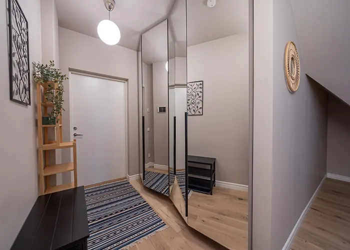 Cozy Spacious Loft! Great For Longer Stays!