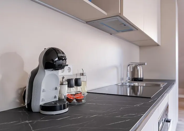 Cozy Spacious Loft! Great For Longer Stays! Dzīvoklis